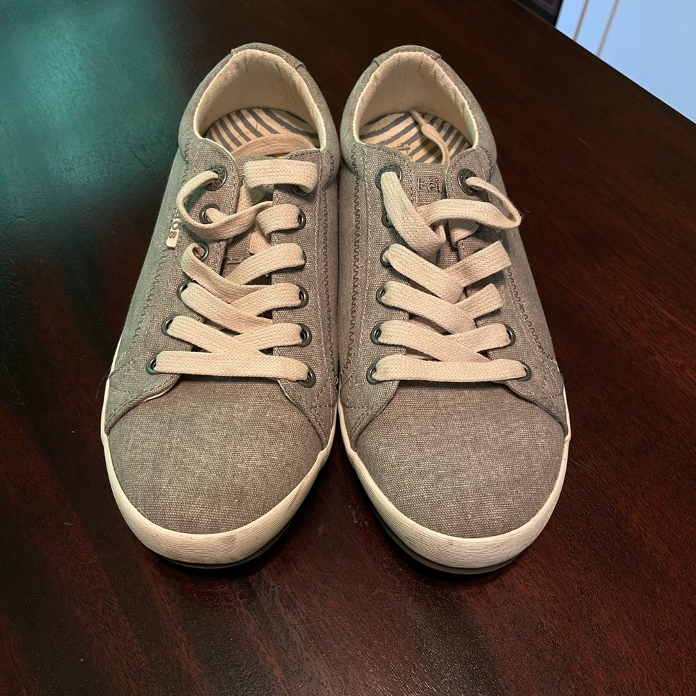 Taos Canvas Sneakers